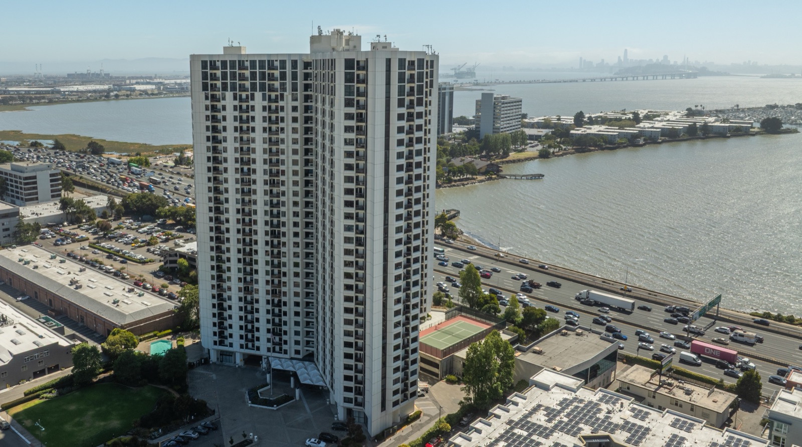 Pacific Park Plaza, photo 12